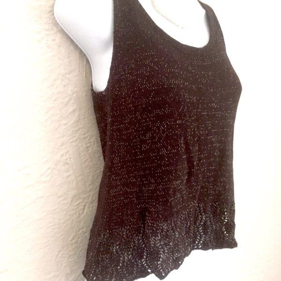 HOST PICK! 🔥 Color of The Year! Ball of Yarn Handknit Tank NWT 🤶 🕎 Gift… - Picture 1 of 9